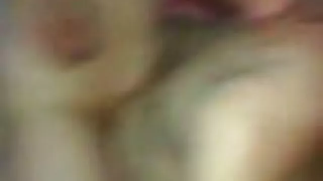 大屁股凯特架她的邻居 大胸部色情业余的