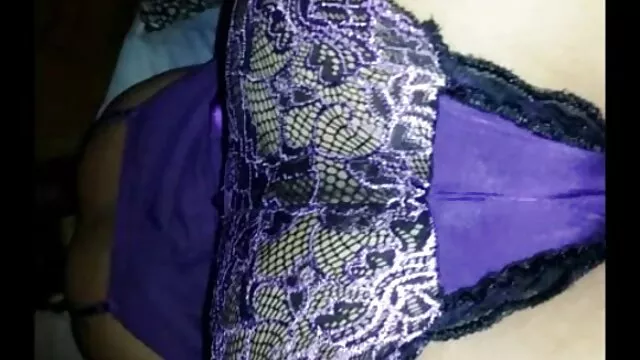 干邑，玩具，瓶子 真正的业余色情照片
