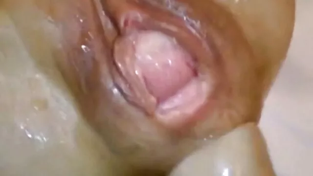 新鲜宝贝这里有两首歌 业余的女儿色情