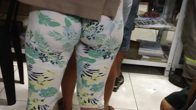 妻子抽从后面 自制成熟的三人行