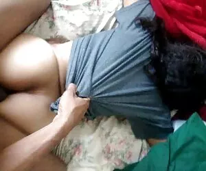 棕色烟心的你的屁股，一只公鸡 业余扫平视频