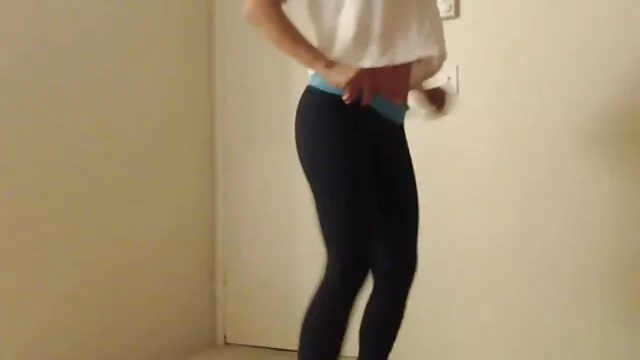 Cfnm穿着衣服的妇女赤裸裸的男人所有的男人赤裸裸的黑色的老师, 业余挂钩
